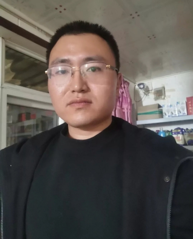 白杨的第一张照片--石狮相亲网