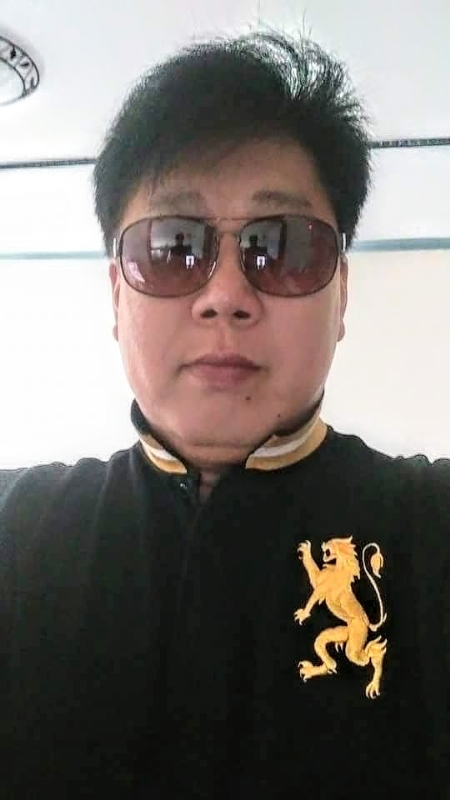 含笑半步癲的第一张照片--石狮相亲网