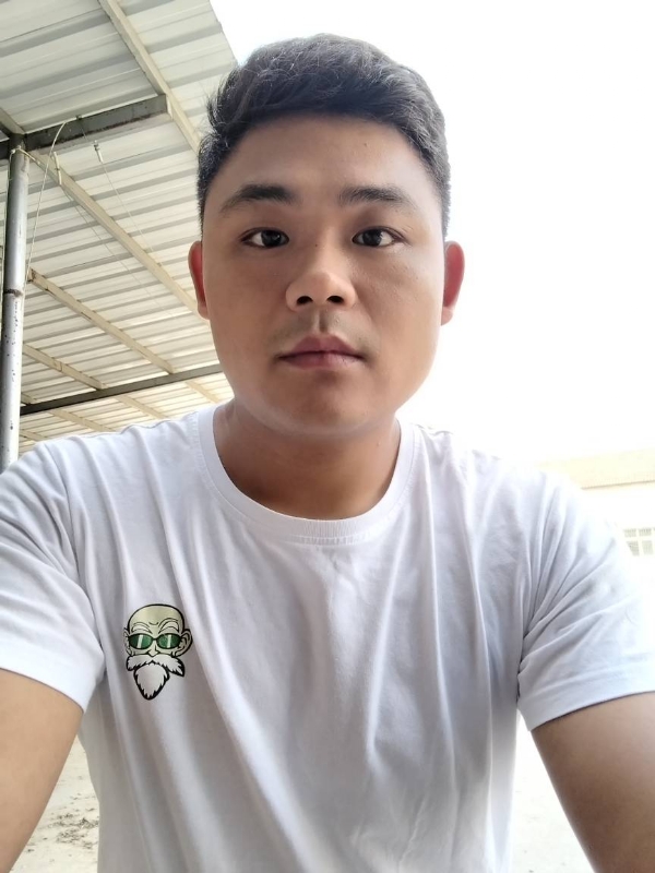 高大威武的第一张照片--石狮相亲网