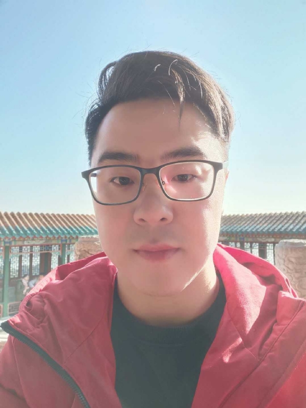不爱吃竹子的小熊的第一张照片--石狮相亲网
