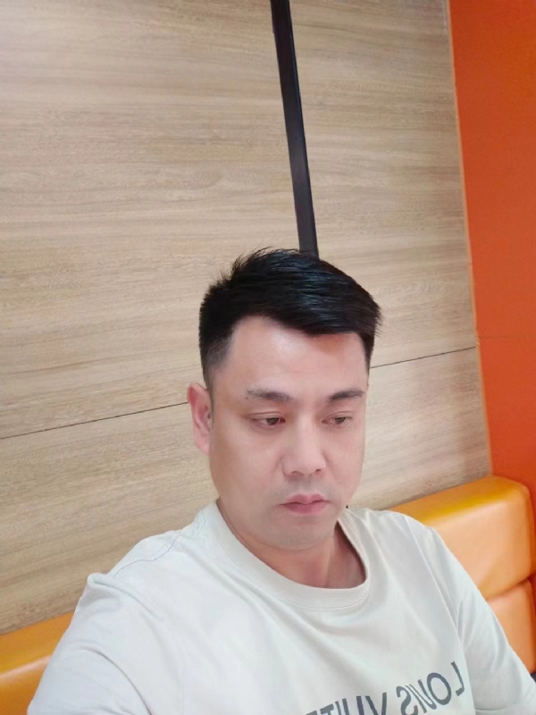 不知道的第三张照片--石狮相亲网