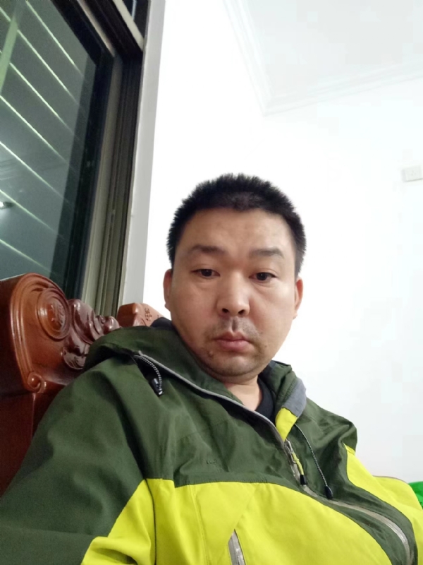 阿汤的第一张照片--石狮相亲网