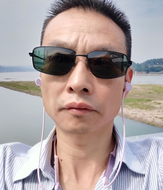 猪哥哥的第二张照片--石狮相亲网