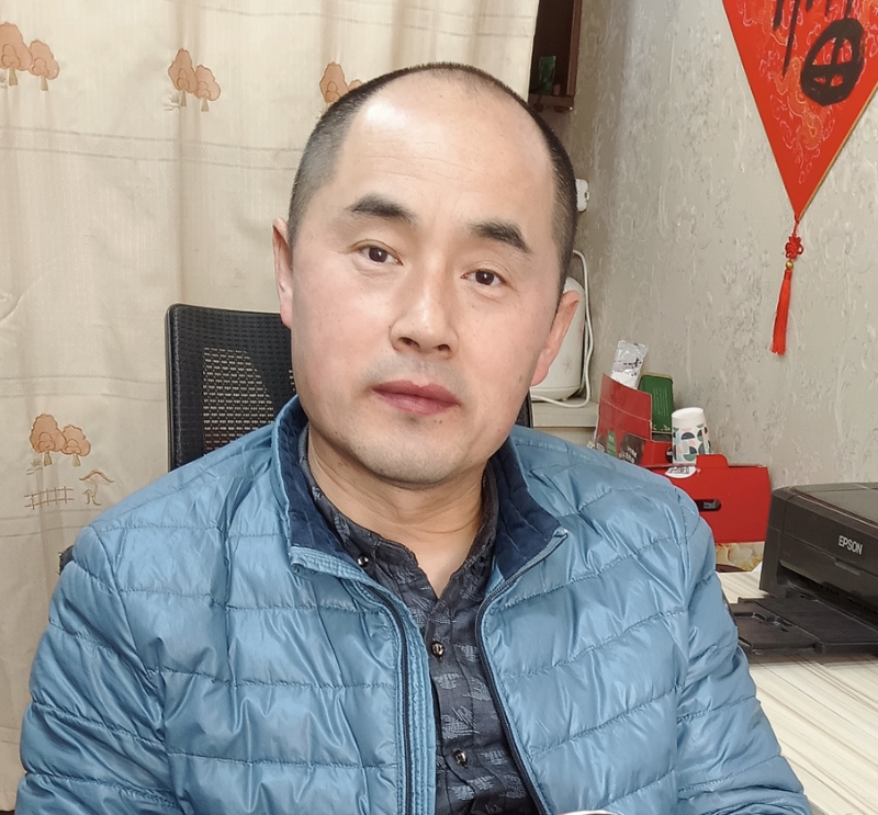 山东大汉的第一张照片--石狮相亲网