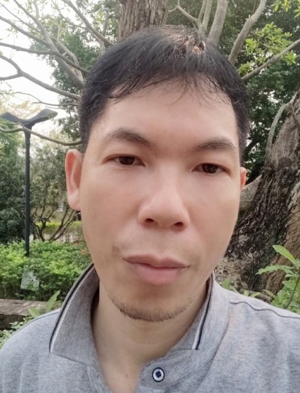 漂浮的云的第一张照片--石狮相亲网