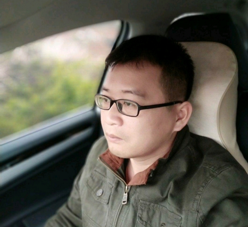 海风吹动你的心的第二张照片--石狮相亲网
