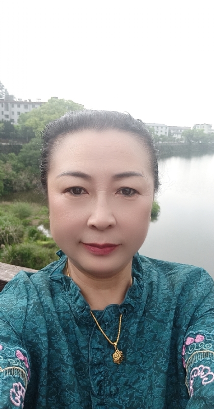 雨中情的第一张照片--石狮相亲网