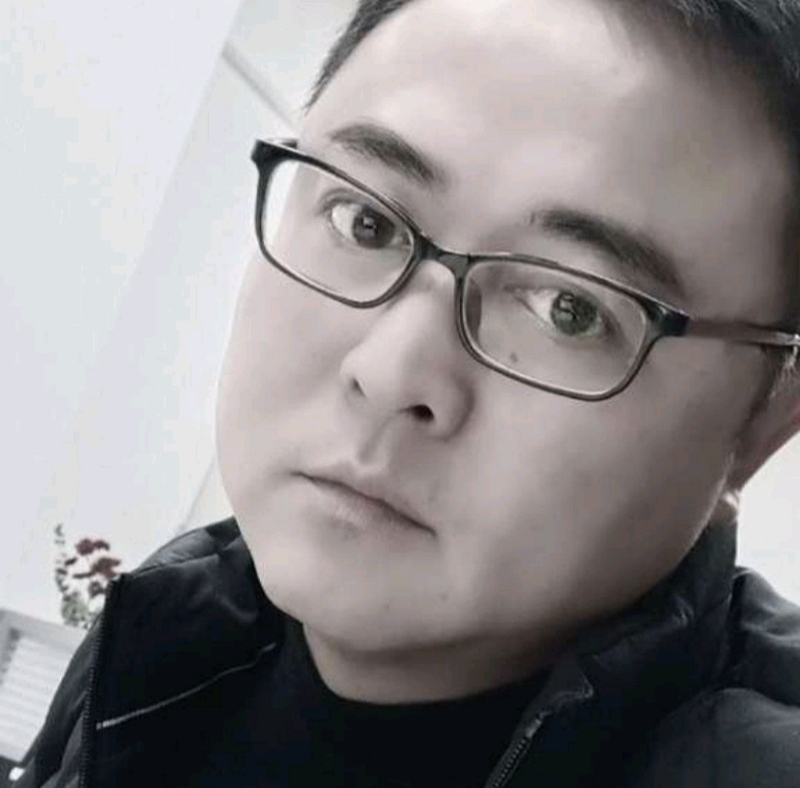 小石头的第一张照片--石狮相亲网