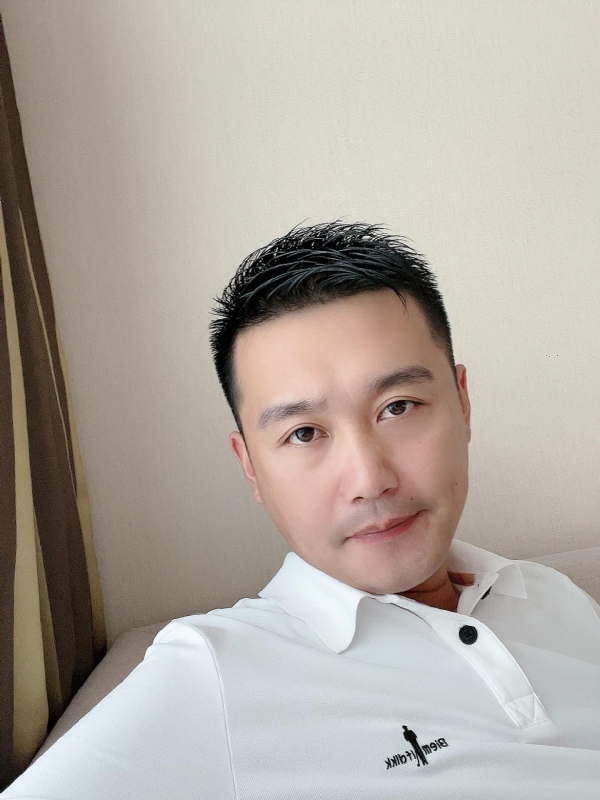 笑望人非的第一张照片--石狮相亲网