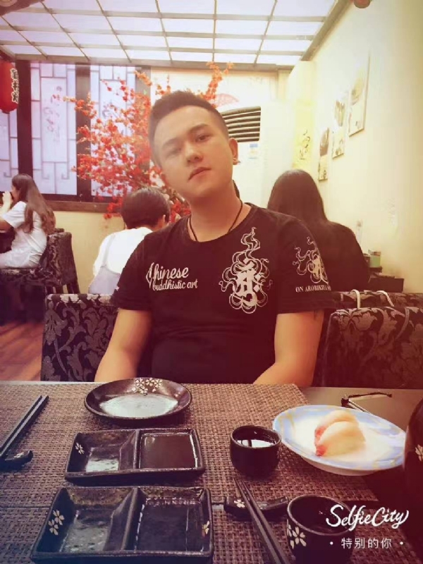 夏天的第四张照片--石狮相亲网
