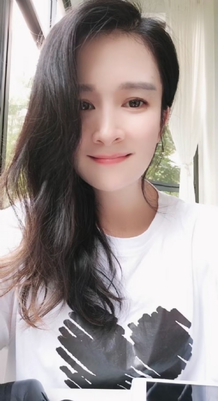 晨曦的第一张照片--石狮相亲网