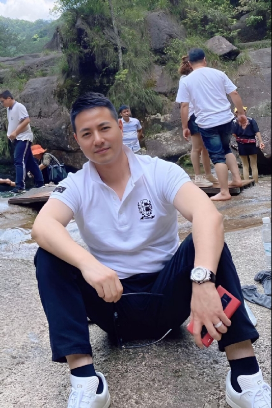 勿忘初心的第三张照片--石狮相亲网