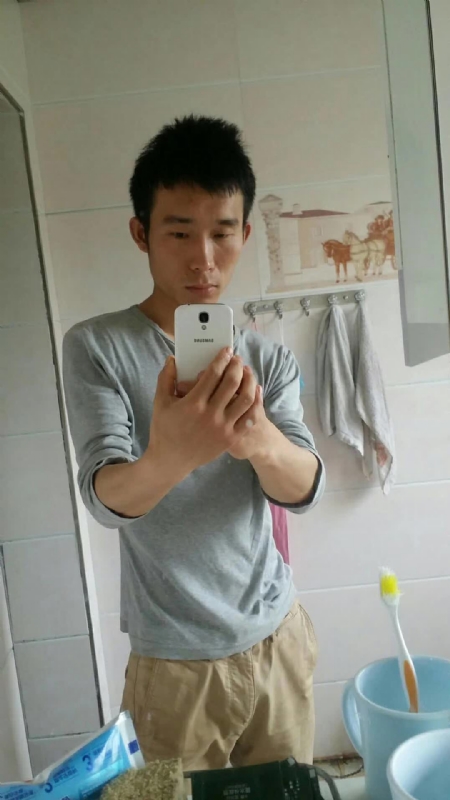 蔚蓝天空的第一张照片--石狮相亲网