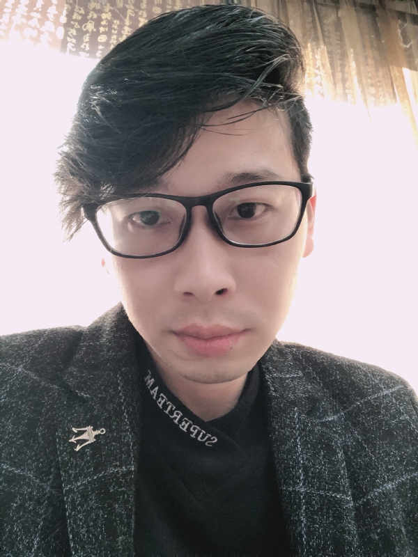 在等一个人的第一张照片--石狮相亲网
