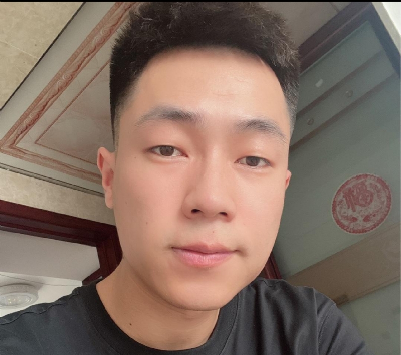 句号的第一张照片--石狮相亲网