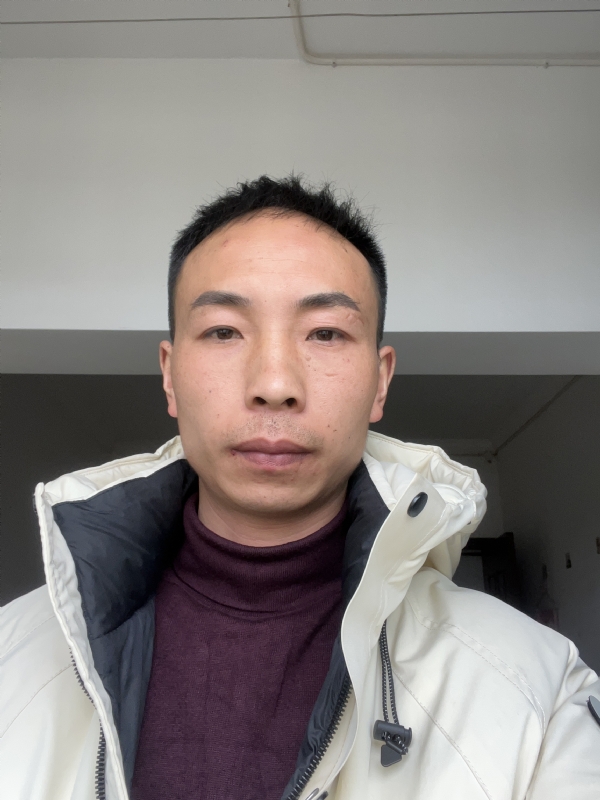 梁子的第一张照片--石狮相亲网