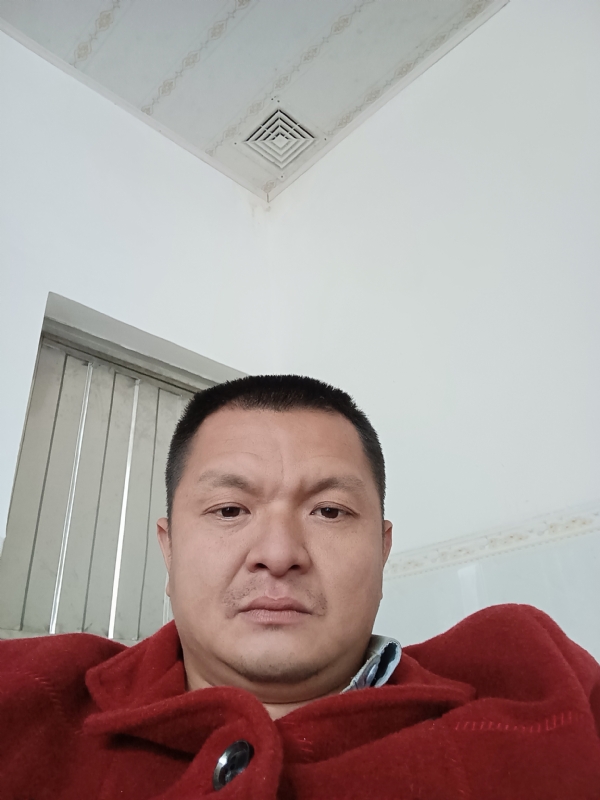 兰成龙的第一张照片--石狮相亲网