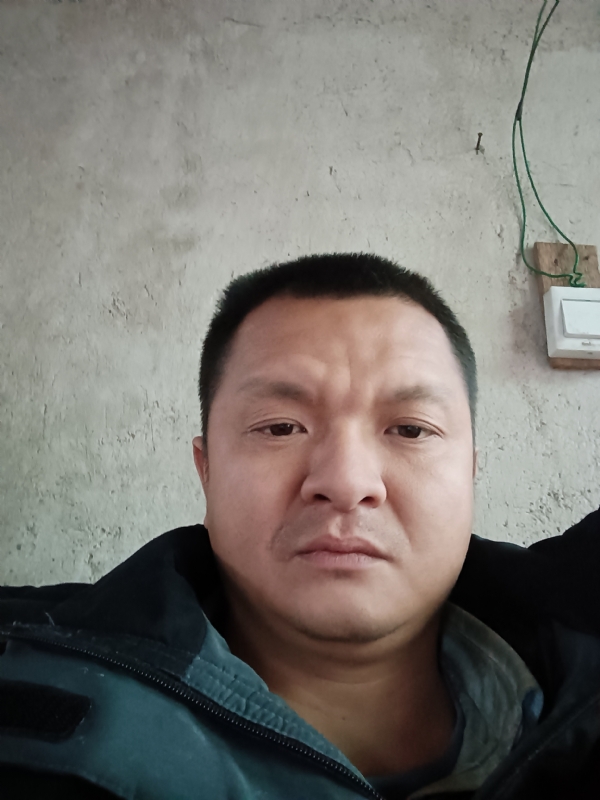 兰成龙的第二张照片--石狮相亲网