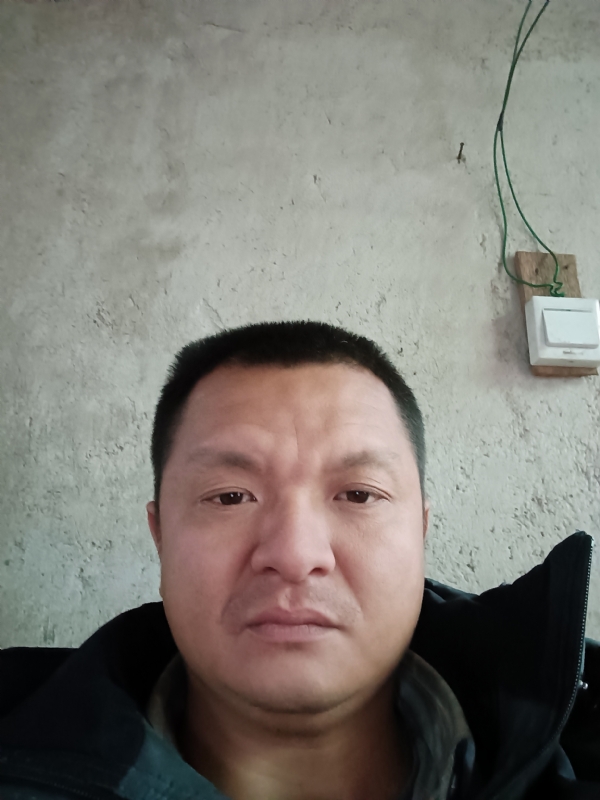 兰成龙的第四张照片--石狮相亲网