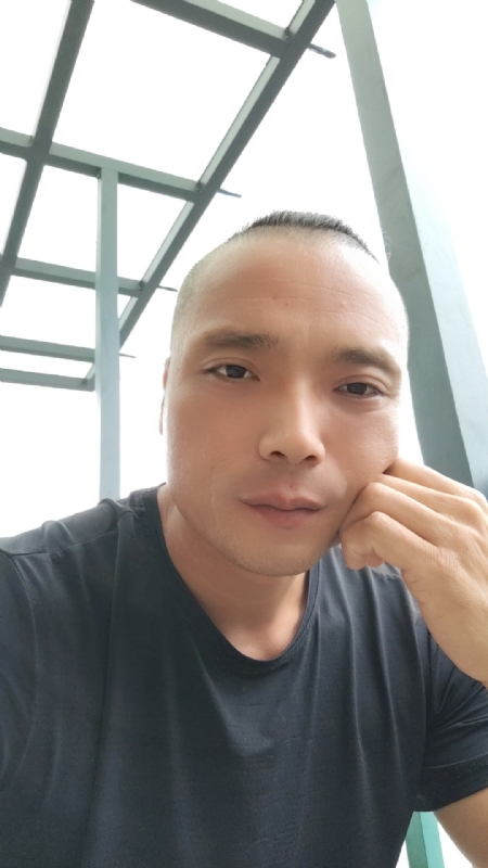 伯爵的第三张照片--石狮相亲网