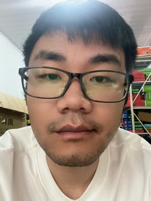 搬砖中的第二张照片--石狮相亲网