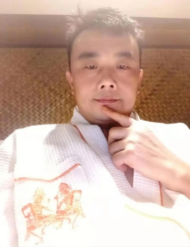 青锋的第一张照片--石狮相亲网