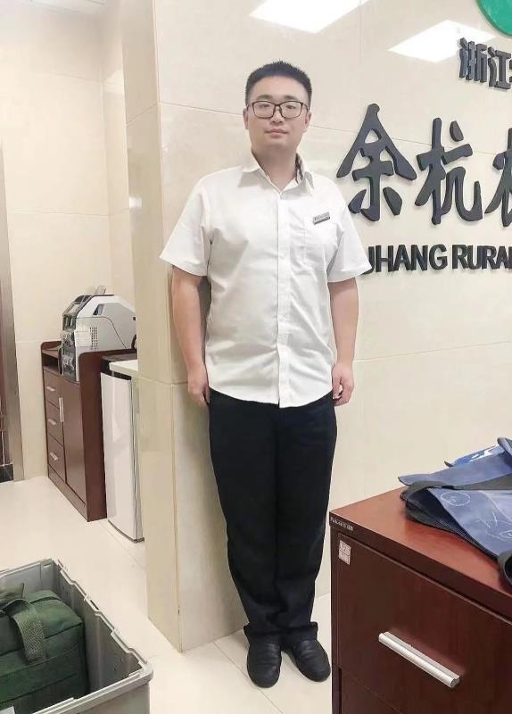 君临天下的第二张照片--石狮相亲网