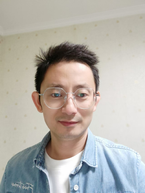 飘逸的第二张照片--石狮相亲网