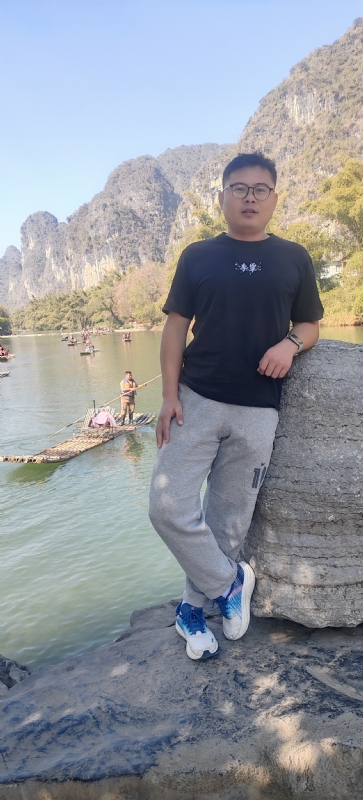 受过伤的狼的第三张照片--石狮相亲网