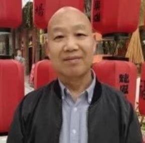 教师作家诗人的第一张照片--石狮相亲网