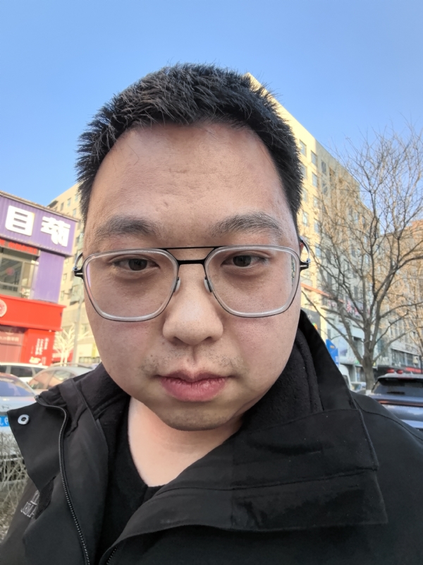 宋哲的第一张照片--石狮相亲网