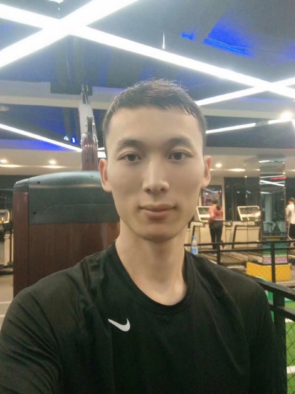 青松的第一张照片--石狮相亲网