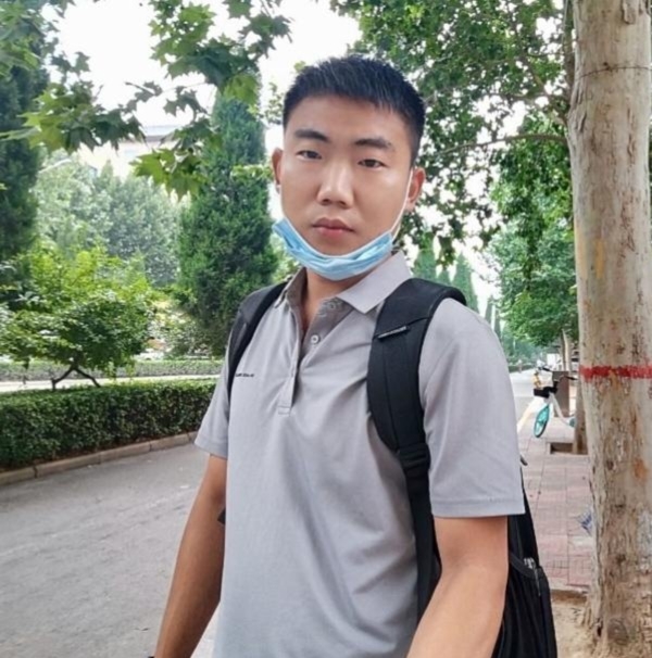 90年男征婚的第一张照片--石狮相亲网