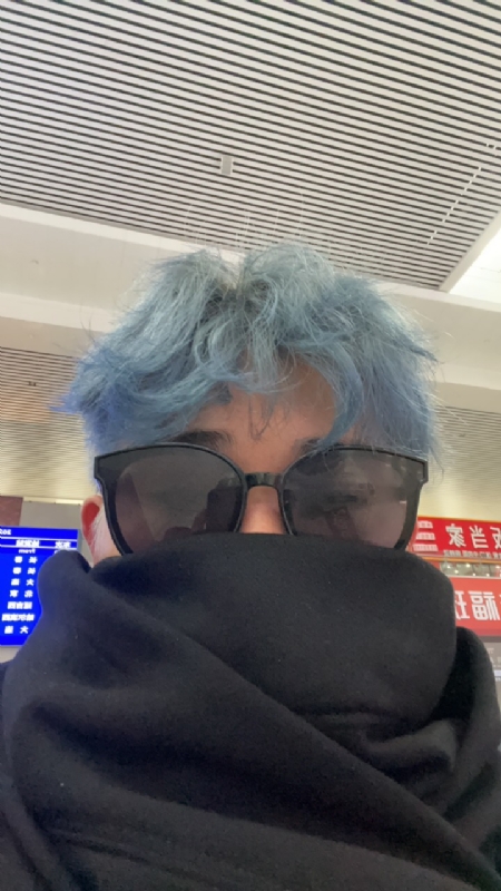 平行线的第一张照片--石狮相亲网